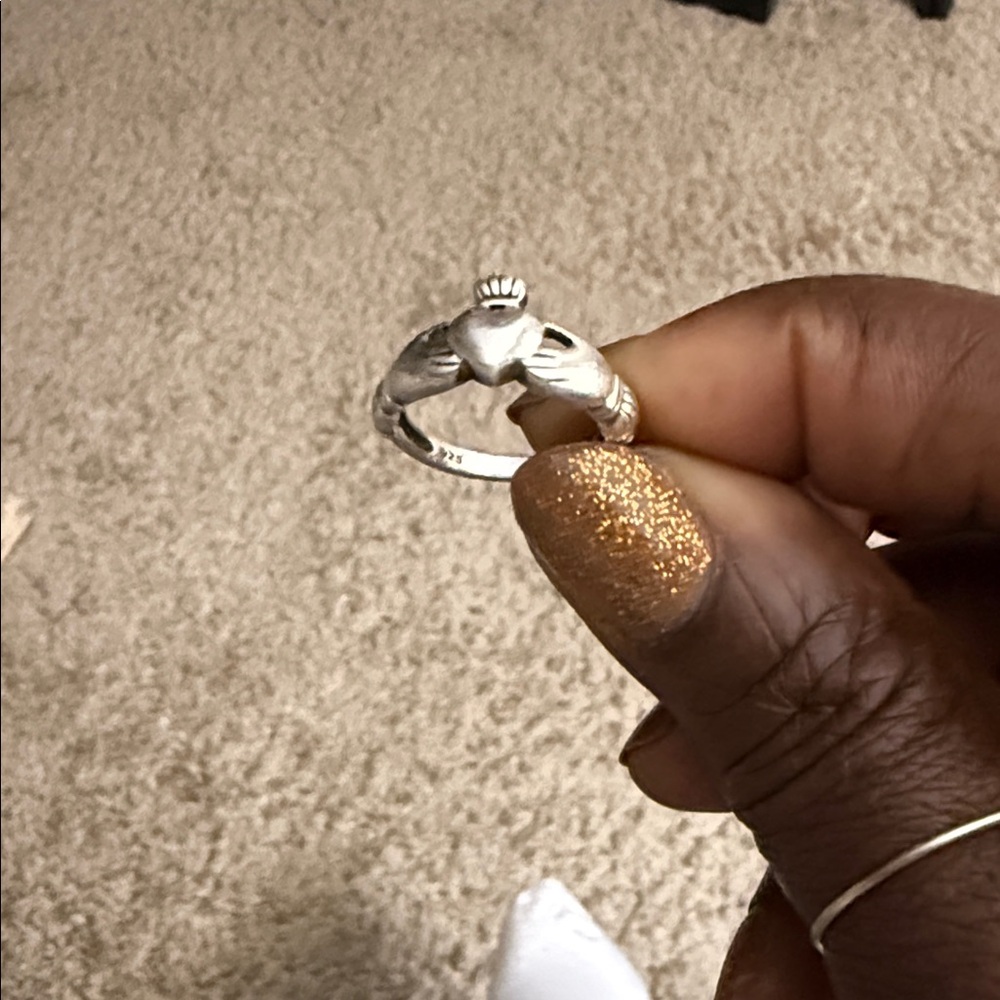 Nice Claddagh friendship ring